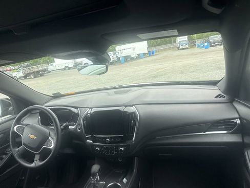 Used 2023 Chevrolet Traverse High Country w/ LPO, Cargo Package AWD/4WD image 11