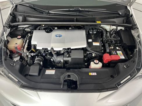 Used 2017 Toyota Prius Two w/ Prius Two Safety Plus Package FWD image 9