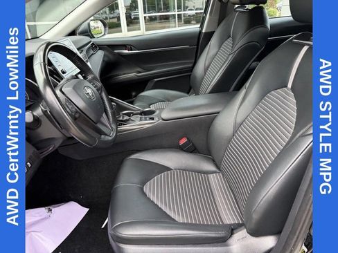 Used 2024 Toyota Camry SE AWD/4WD image 16