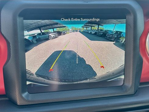 Used 2021 Jeep Wrangler Unlimited Rubicon AWD/4WD image 22