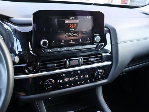 Certified 2025 Nissan Pathfinder SV FWD image 20