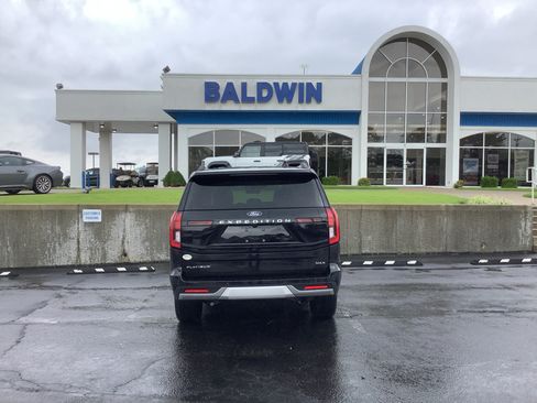 New 2026 Ford Expedition Max Platinum w/ Platinum Ultimate Package AWD/4WD image 6