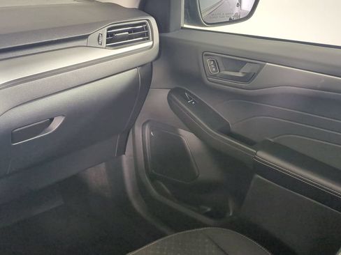 Used 2025 Ford Escape Active FWD image 19
