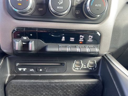 Used 2019 RAM 1500 Big Horn image 28