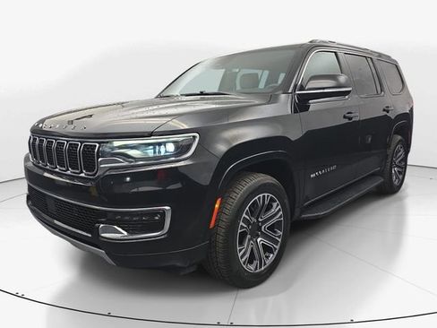 Used 2024 Jeep Wagoneer Series II w/ Flexible Seating Group image 5