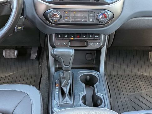 Used 2021 Chevrolet Colorado Z71 w/ Safety Package RWD image 19
