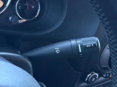 Used 2018 Jeep Wrangler Unlimited Sport S image 23