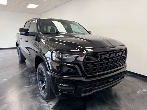 New 2026 RAM 1500 4x4 Crew Cab image 25