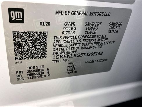 New 2026 GMC Acadia Denali w/ Super Cruise Package FWD image 9