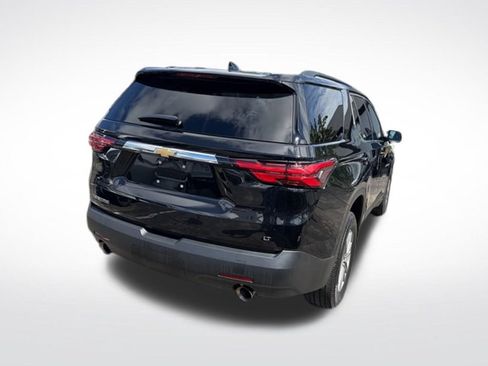 Used 2023 Chevrolet Traverse LT FWD image 5
