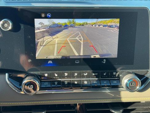 New 2026 Chevrolet Colorado ZR2 image 17