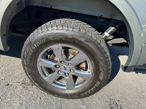 Used 2019 Ford F150 Lariat w/ Equipment Group 502A Luxury image 6