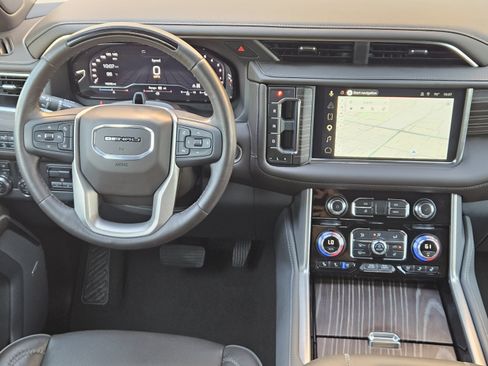 Used 2024 GMC Yukon Denali w/ Denali Reserve Package AWD/4WD image 23