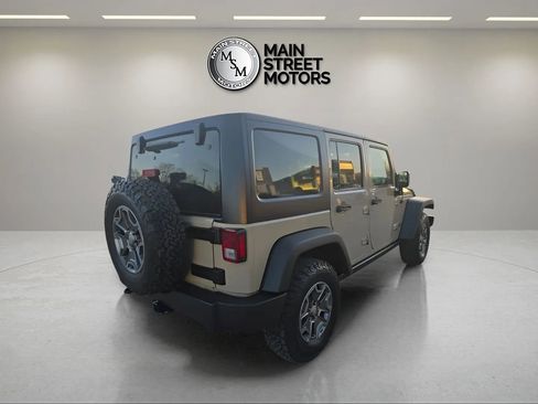 Used 2017 Jeep Wrangler Unlimited Rubicon w/ Connectivity Group image 5