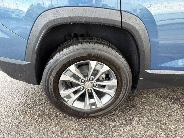 New 2027 Chevrolet Equinox LT w/ Convenience Package II FWD image 14