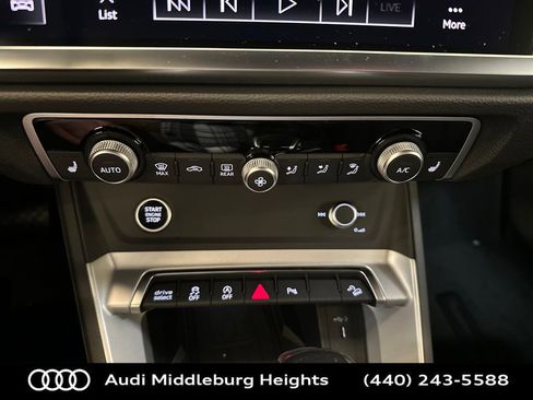 New 2025 Audi Q3 2.0T Premium image 19