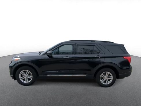 Used 2020 Ford Explorer XLT w/ Equipment Group 202A image 5