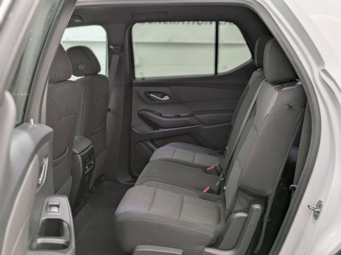 Used 2023 Chevrolet Traverse LT AWD/4WD image 12