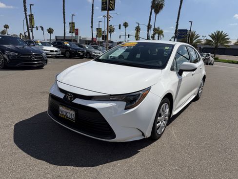 Used 2024 Toyota Corolla LE FWD image 7