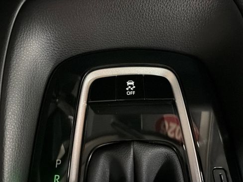 Used 2026 Toyota Corolla LE FWD image 29