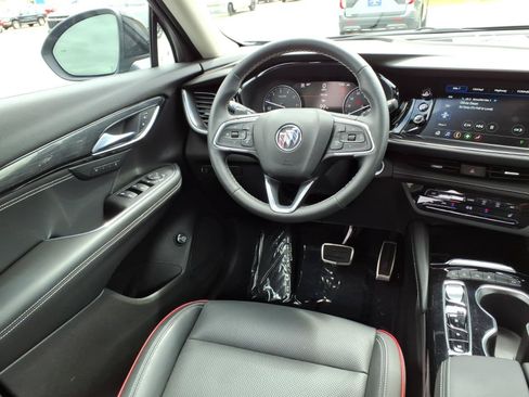 Used 2023 Buick Envision Essence w/ Sport Touring Package AWD/4WD image 10