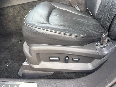 Used 2013 Lincoln MKX AWD image 11
