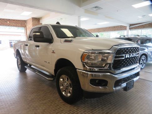Used 2024 RAM 2500 Big Horn w/ Off Road Package AWD/4WD image 61