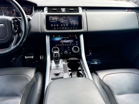 Used 2022 Land Rover Range Rover Sport SVR image 19