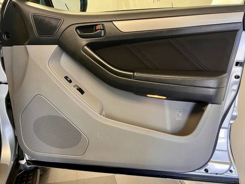 Used 2006 Toyota 4Runner SR5 AWD/4WD image 20