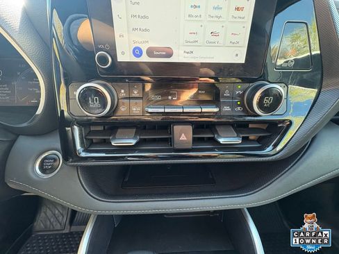 Certified 2025 Toyota Highlander XSE image 20
