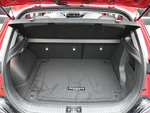 Used 2023 Hyundai Kona SEL w/ Winter Weather Package image 31