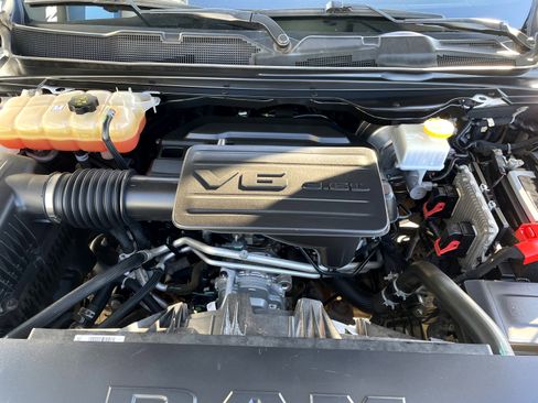 Used 2021 RAM 1500 Big Horn image 7