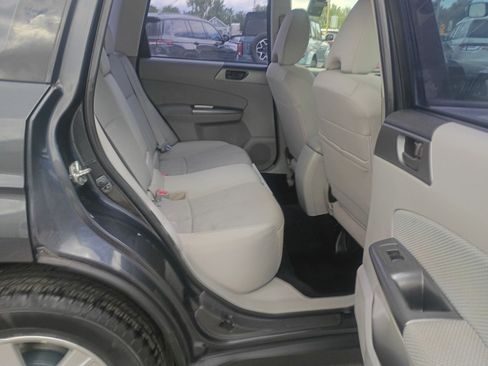 Used 2012 Subaru Forester 2.5X w/ Alloy Wheel Pkg AWD/4WD image 15