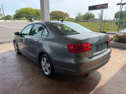 Used 2014 Volkswagen Jetta TDI image 4