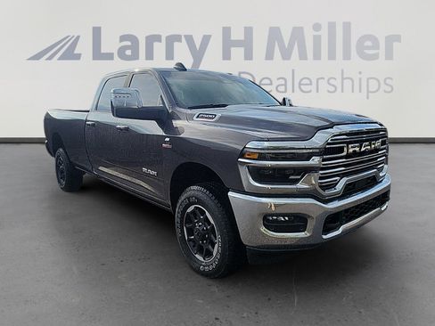 New 2025 RAM 2500 Laramie image 8