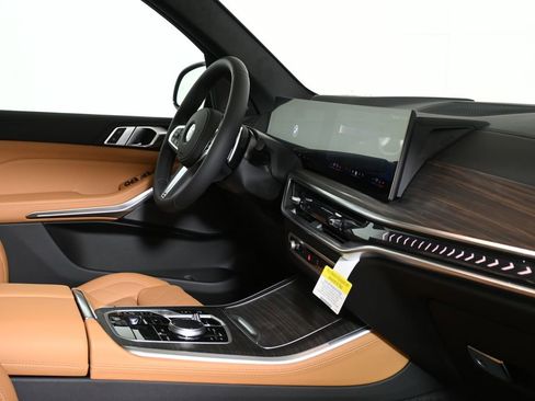 New 2026 BMW X5 xDrive40i w/ M Sport Package image 33