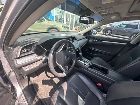 Used 2016 Honda Civic Touring image 19