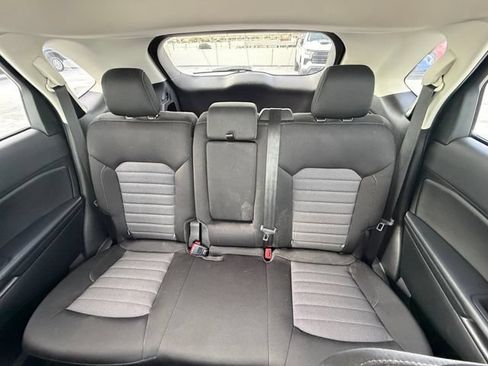 Used 2024 Ford Edge SE w/ Black Appearance Package AWD/4WD image 5
