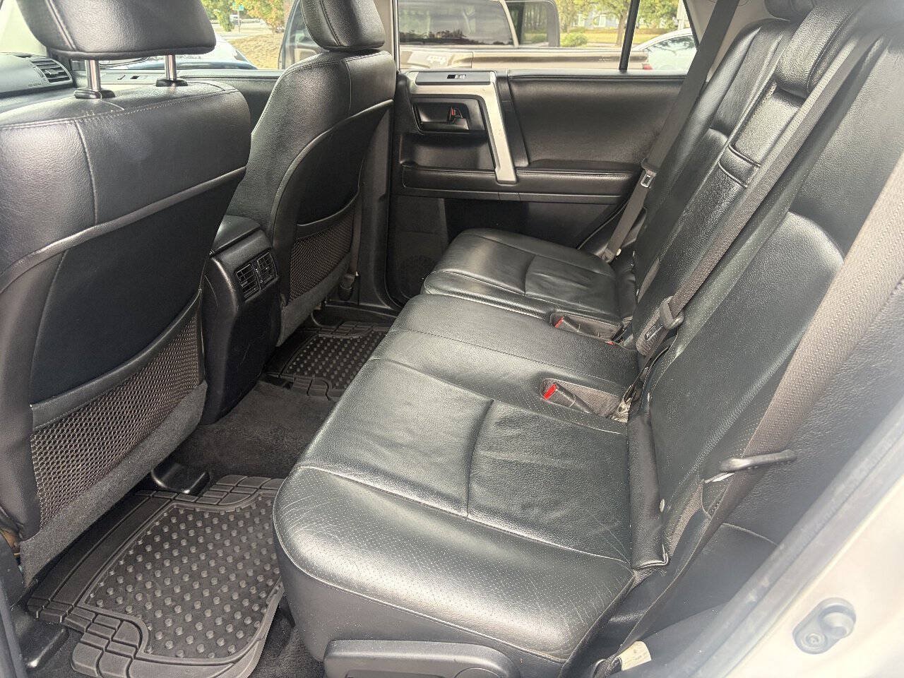 Used 2011 Toyota 4Runner Limited AWD/4WD image 9