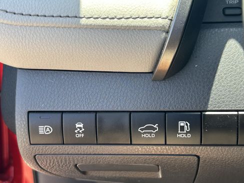 Used 2022 Toyota Camry XSE w/ Carpet Mat Package (TMS) FWD image 15