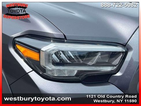 Certified 2022 Toyota Tacoma TRD Sport w/ Technology Package AWD/4WD image 12