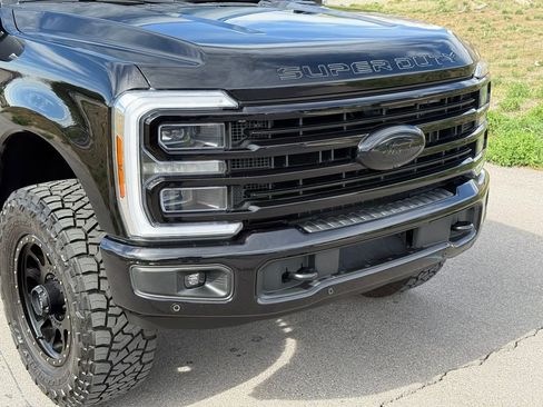 Used 2025 Ford F350 Platinum AWD/4WD image 5