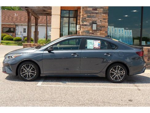 Used 2023 Kia Forte GT-Line w/ GT-Line Premium Package FWD image 6