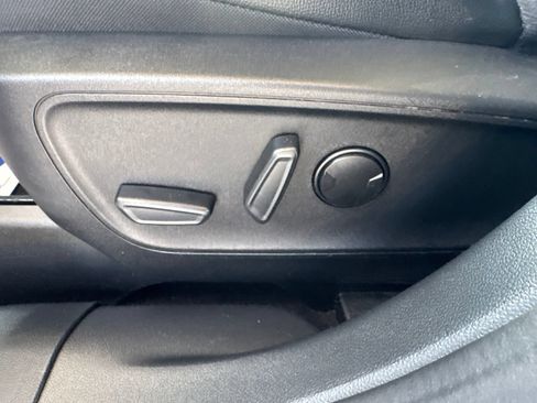 Certified 2023 Ford Escape Platinum w/ Premium Technology Package AWD/4WD image 19