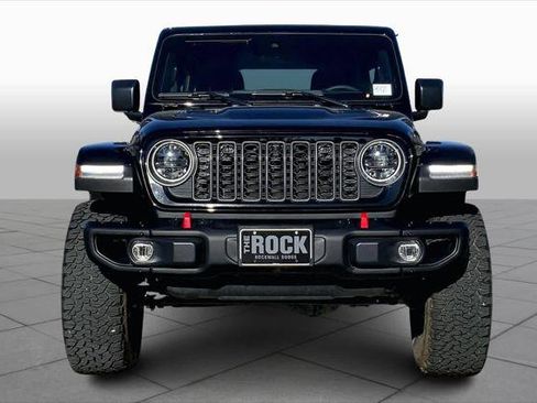 Certified 2025 Jeep Wrangler Unlimited Rubicon image 3