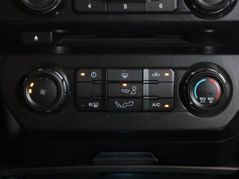 Used 2017 Ford F150 XL w/ Equipment Group 101A Mid AWD/4WD image 37