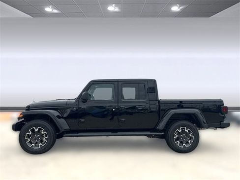 New 2025 Jeep Gladiator Sport w/ Premium Package image 2