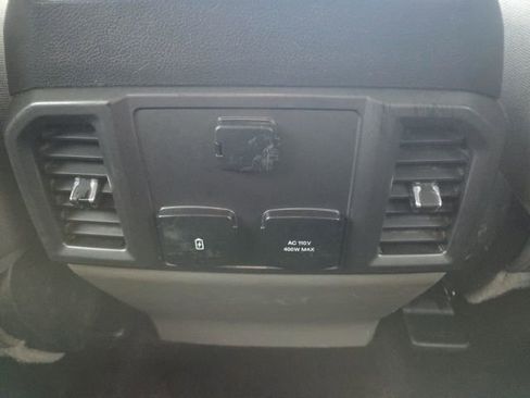 Used 2017 Ford F150 XLT w/ Equipment Group 302A Luxury image 29