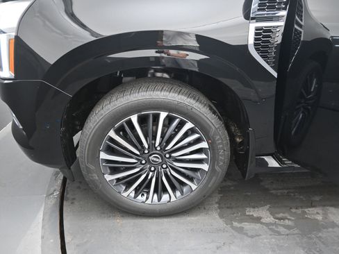 New 2025 Nissan Armada Platinum Reserve image 22