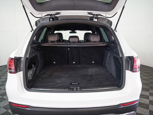 Certified 2021 Mercedes-Benz GLC 300 image 8